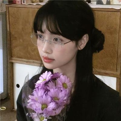 在此一群